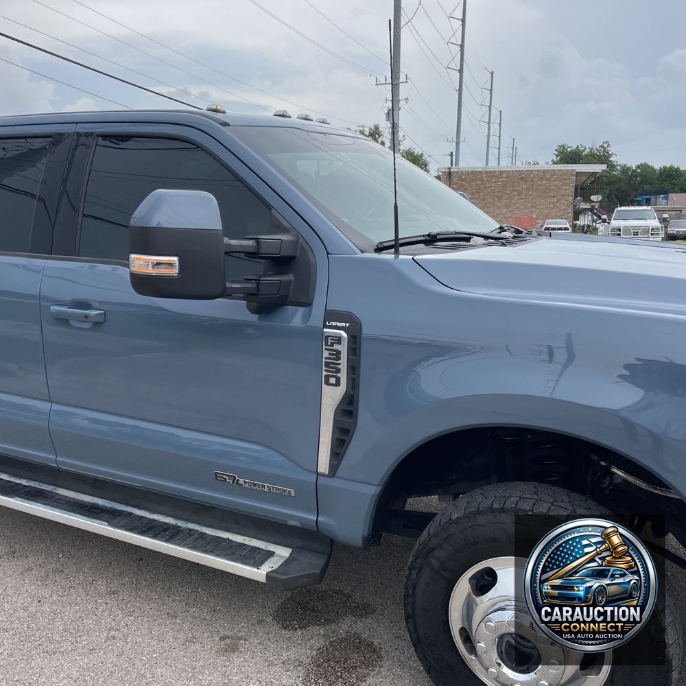 2023 Ford F-350 Super Duty Lariat