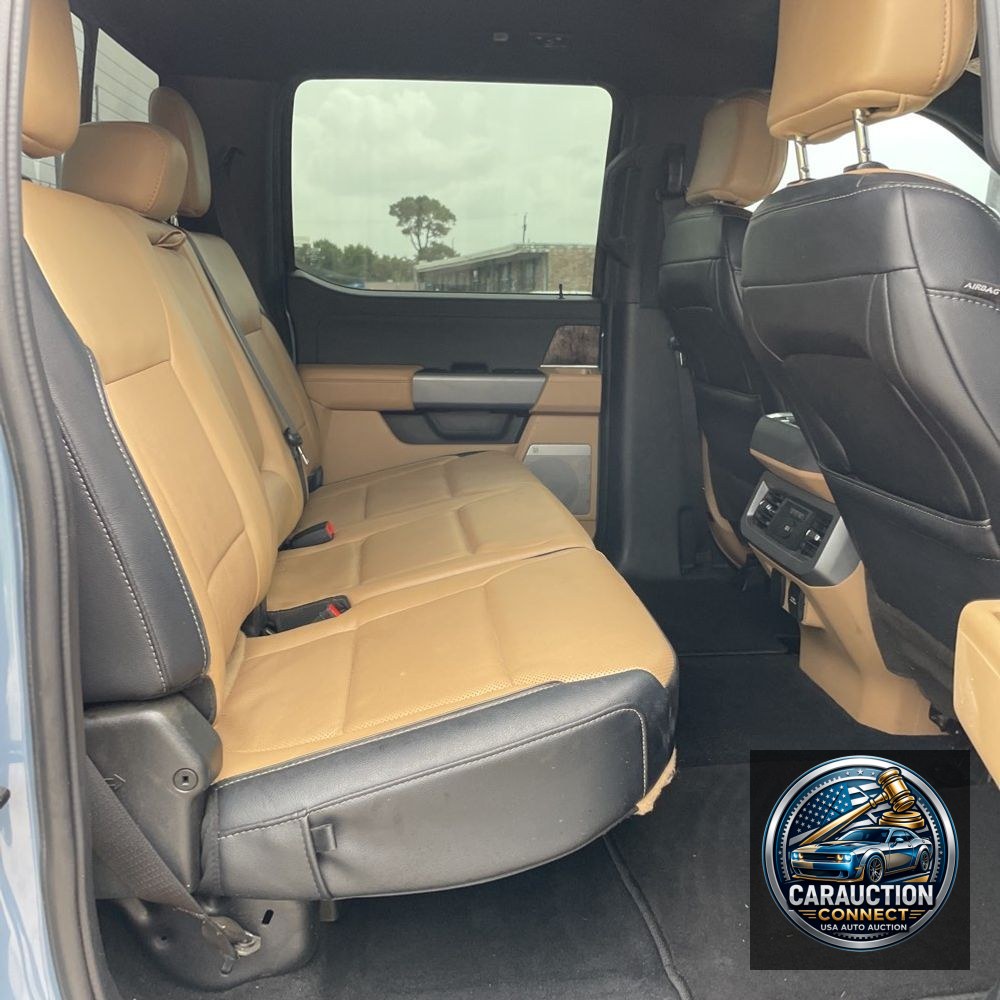 2023 Ford F-350 Super Duty Lariat