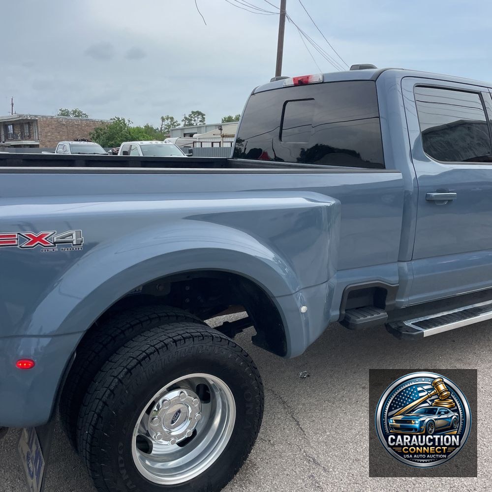 2023 Ford F-350 Super Duty Lariat