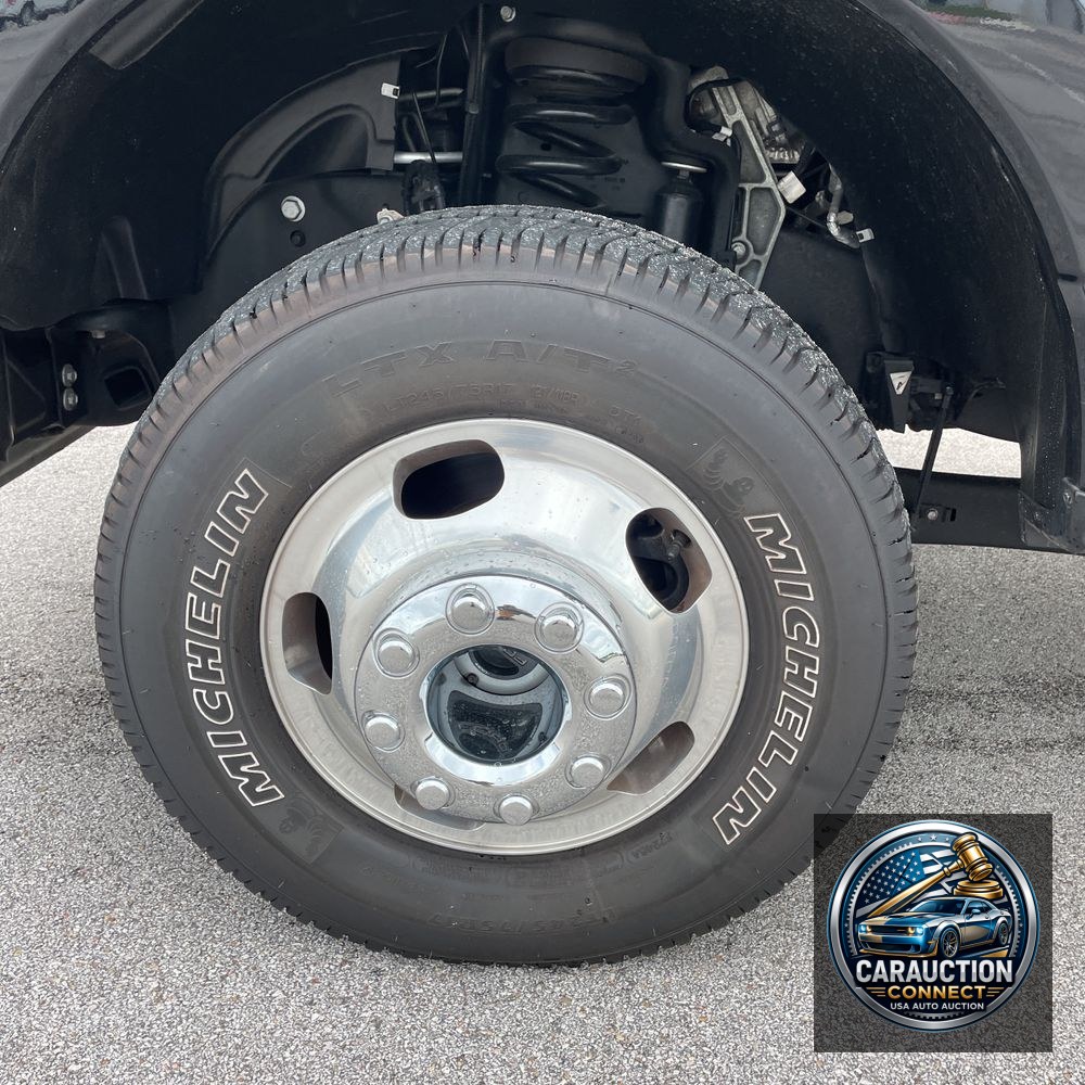 2024 Ford F-350 Super Duty Platinum