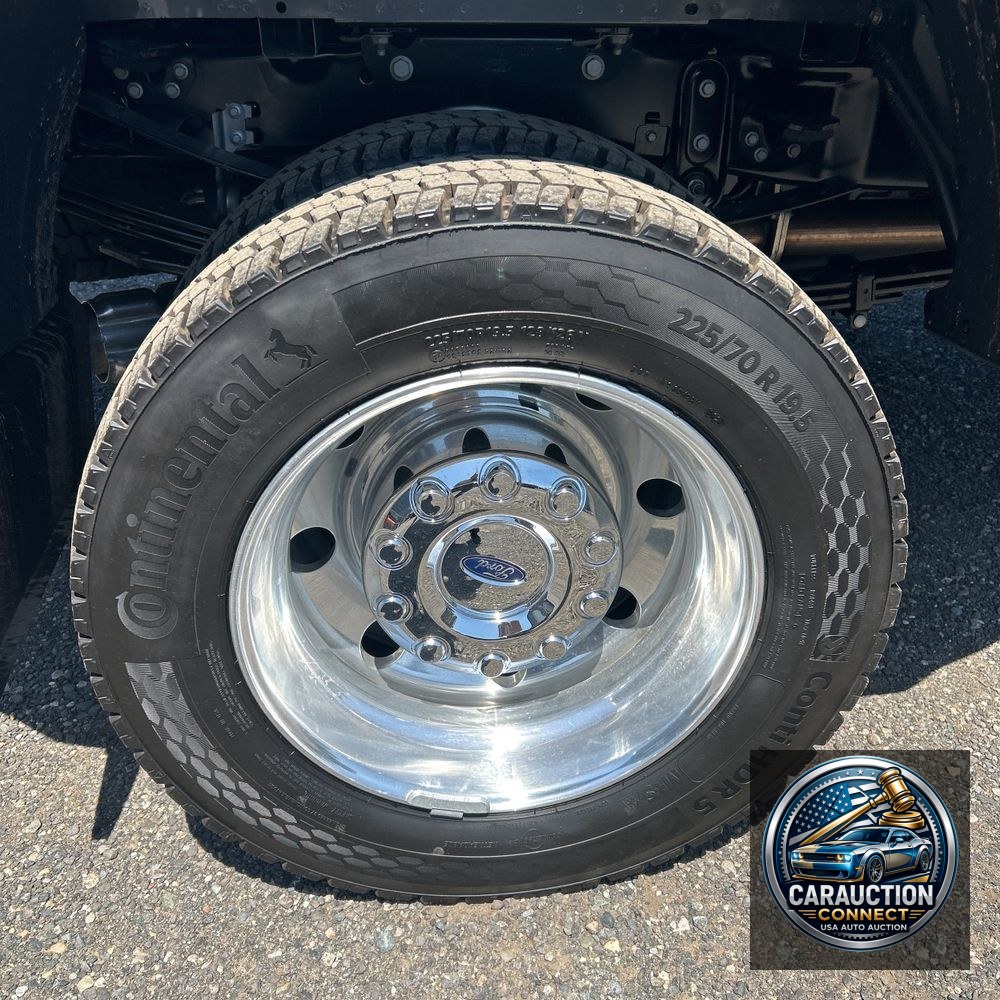 2025 Ford F450 S/D Platinum