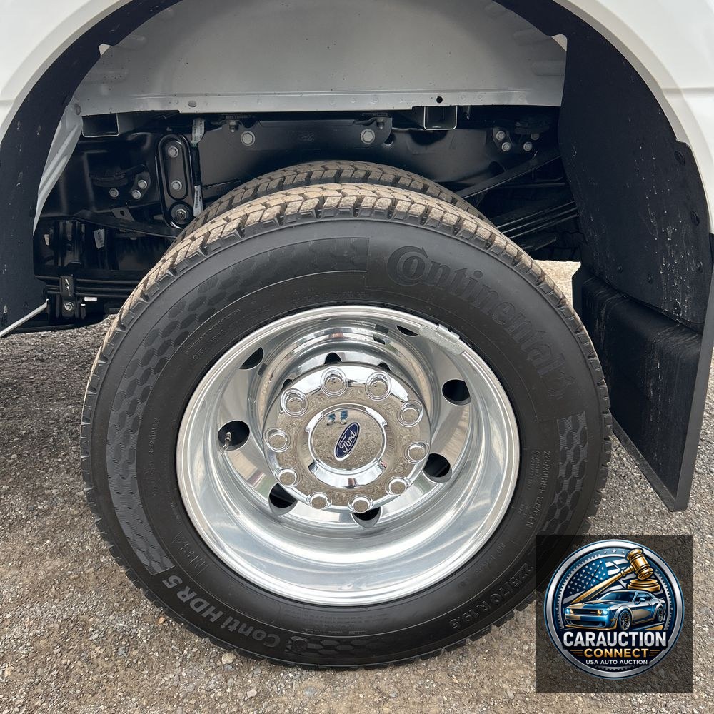 2025 Ford F450 S/D Platinum