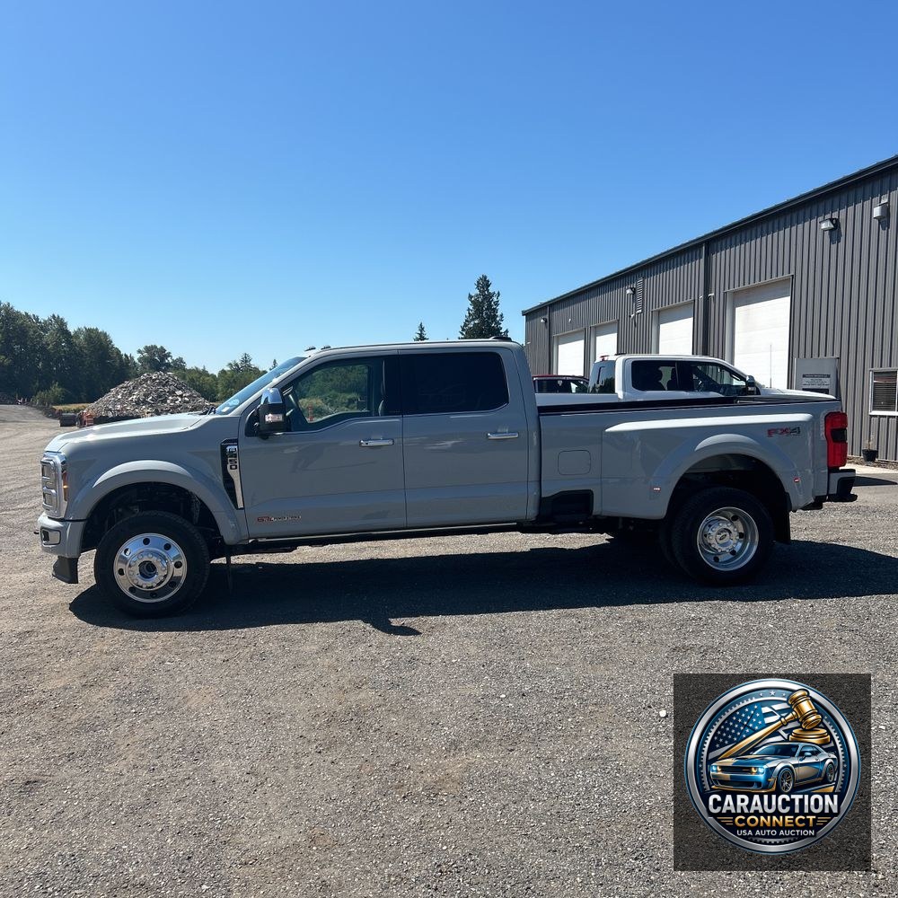 2025 Ford F-450 Super Duty Platinum