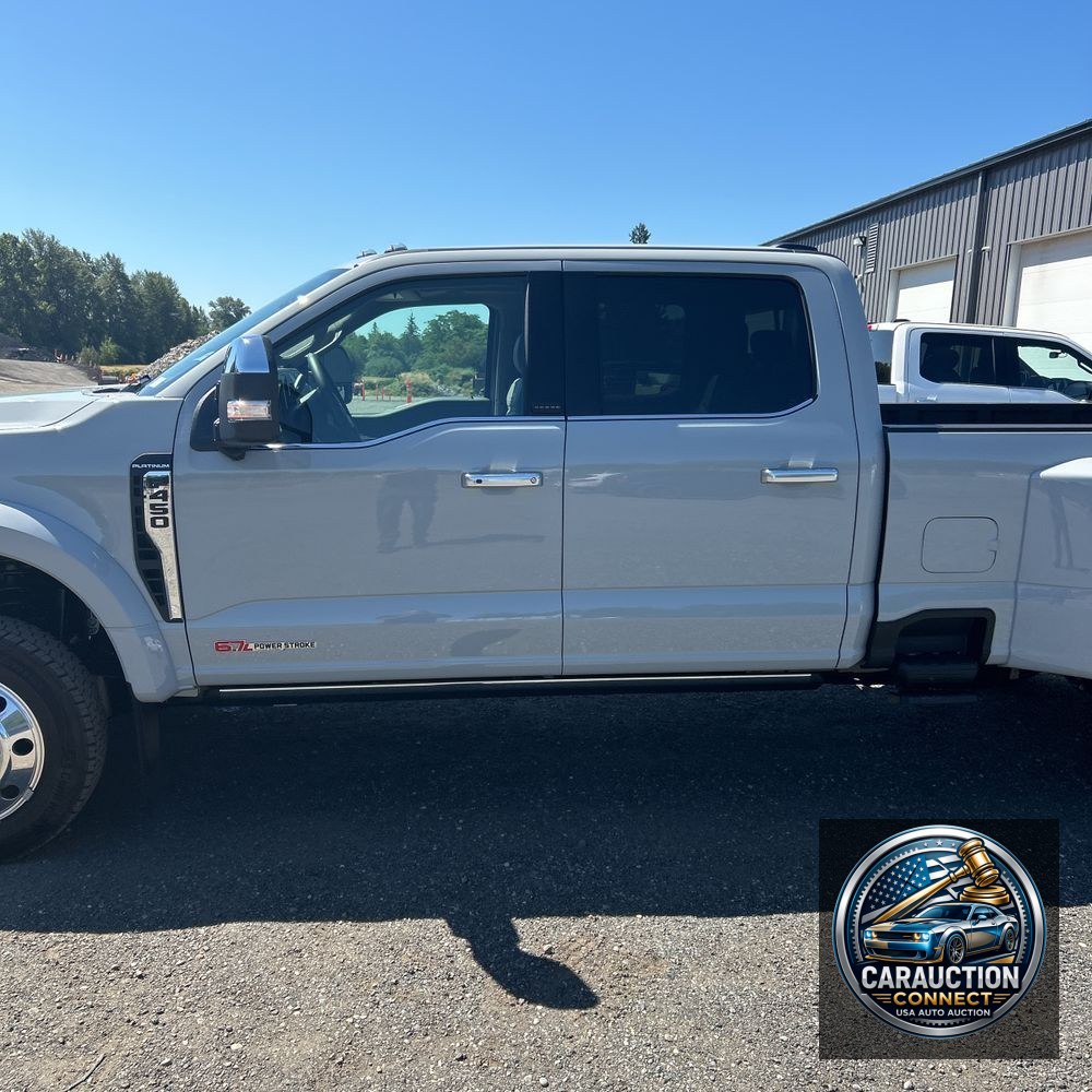 2025 Ford F-450 Super Duty Platinum