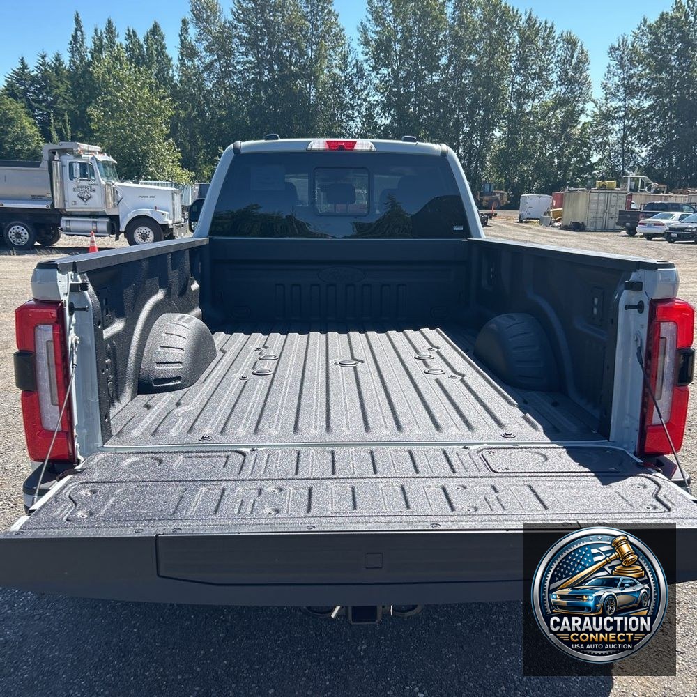 2025 Ford F-450 Super Duty Platinum
