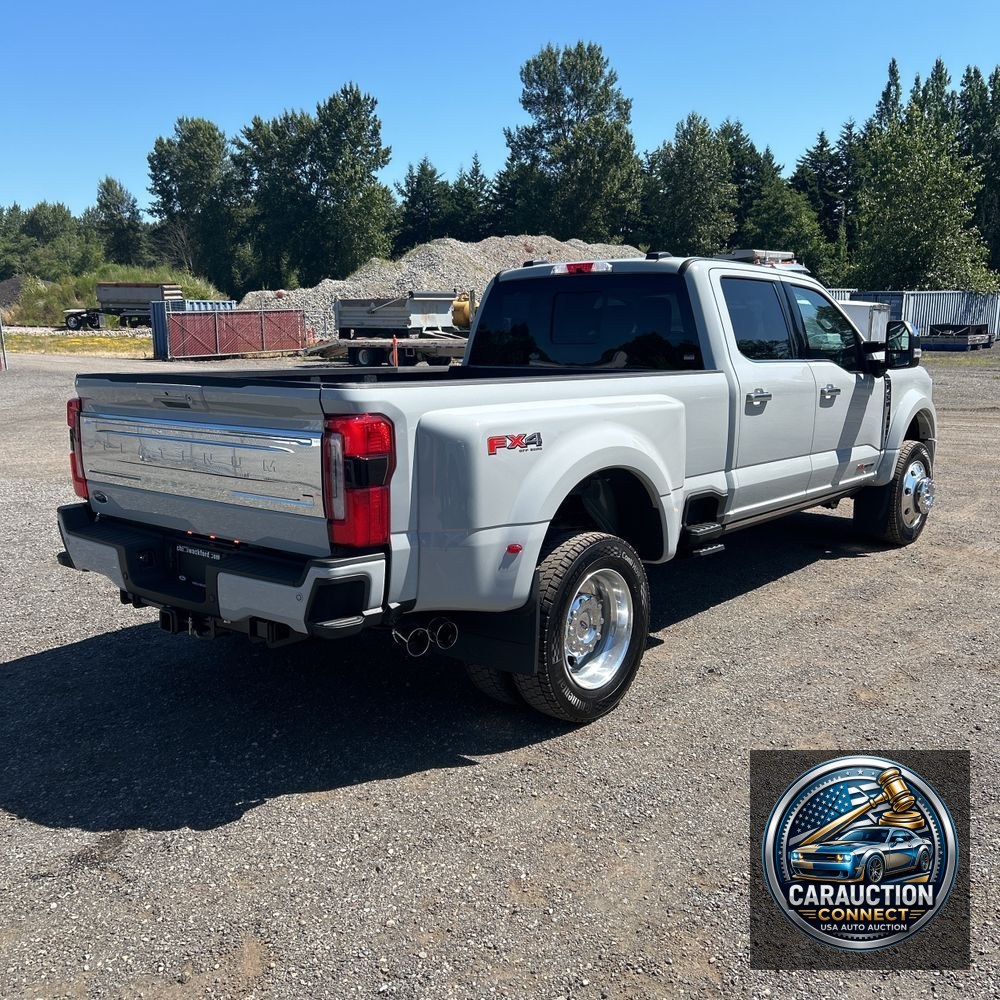 2025 Ford F-450 Super Duty Platinum