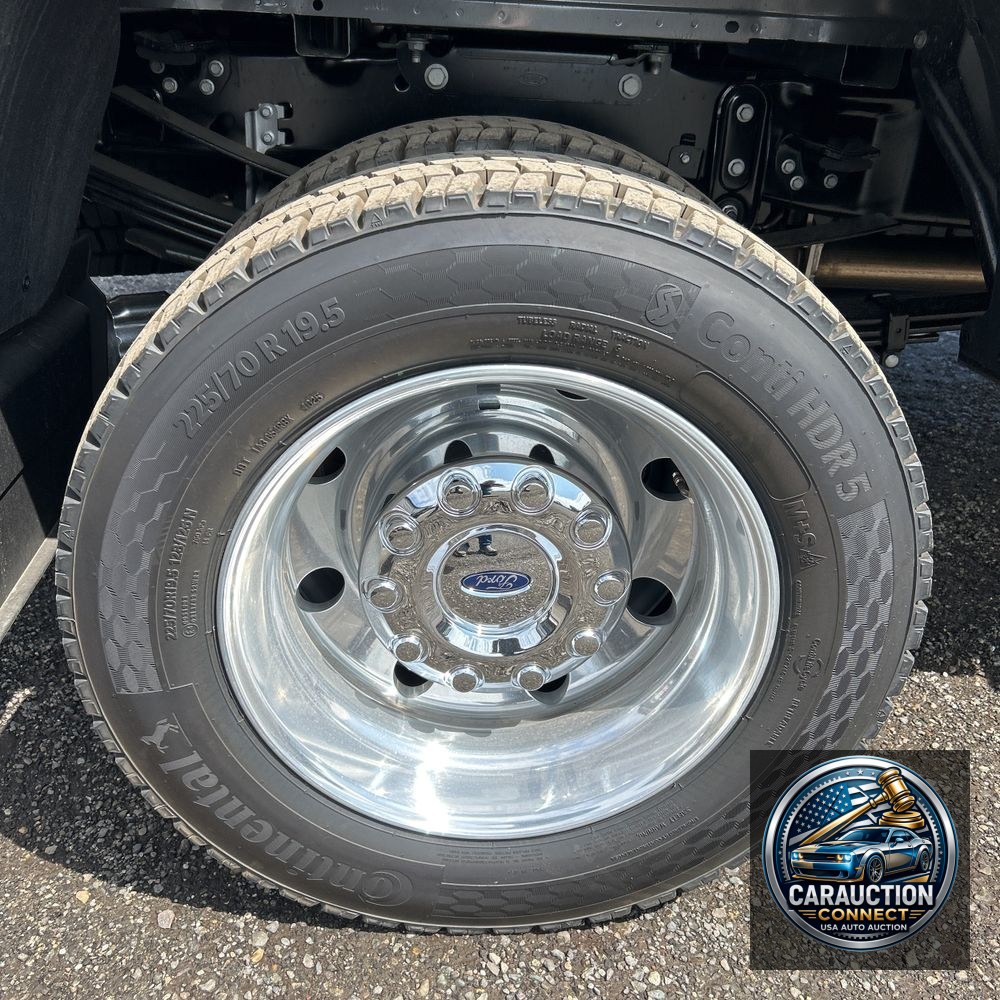 2025 Ford F450 S/D Platinum