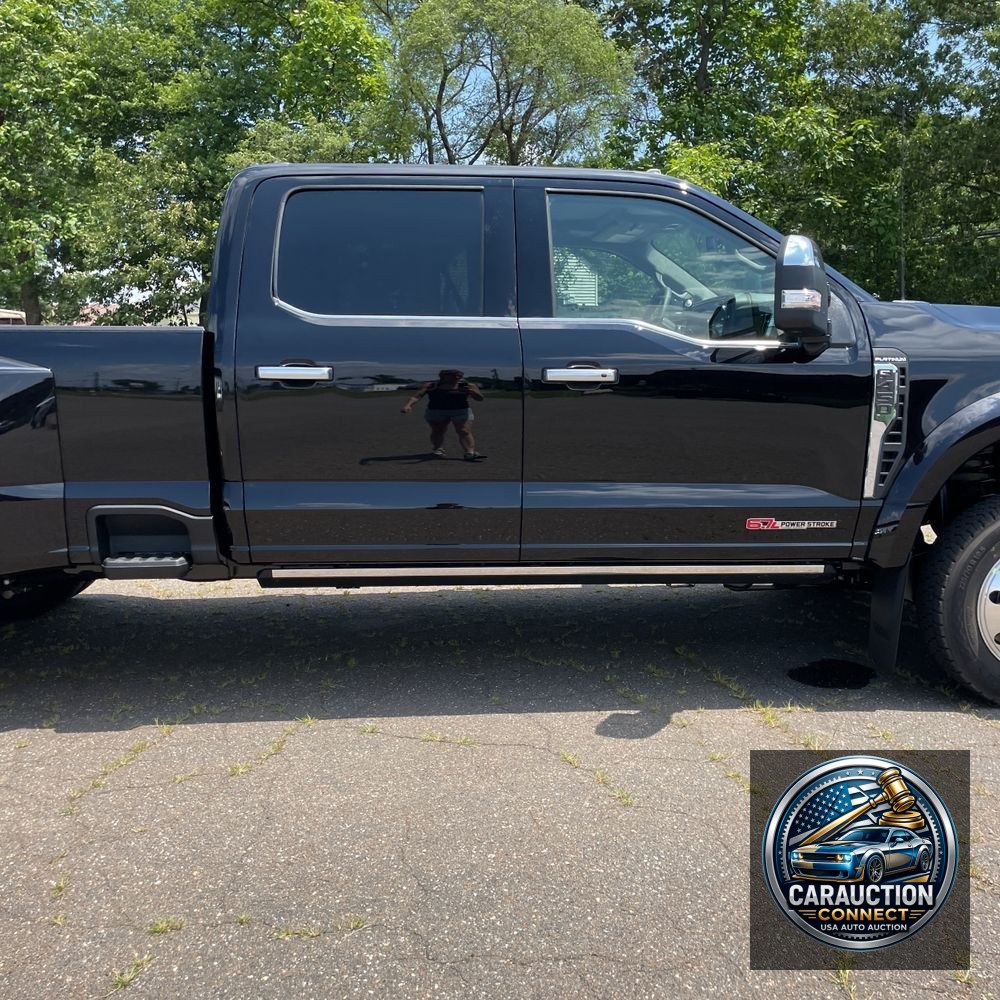 2025 Ford F-450 Super Duty Platinum