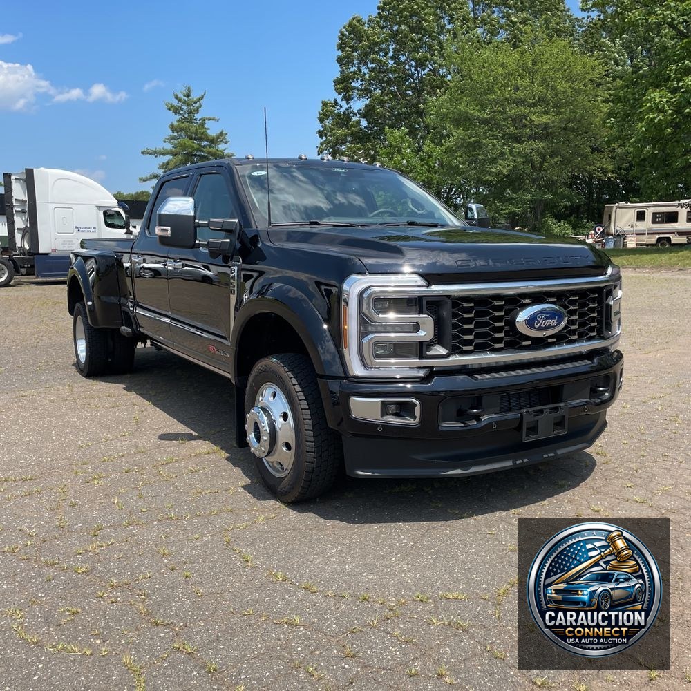 2025 Ford F-450 Super Duty Platinum