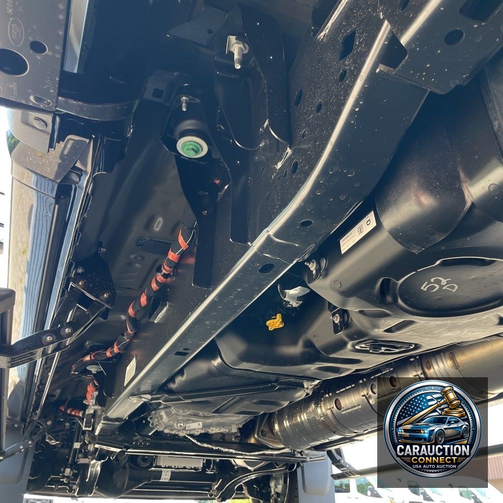 2025 Ford F-450 Super Duty Platinum