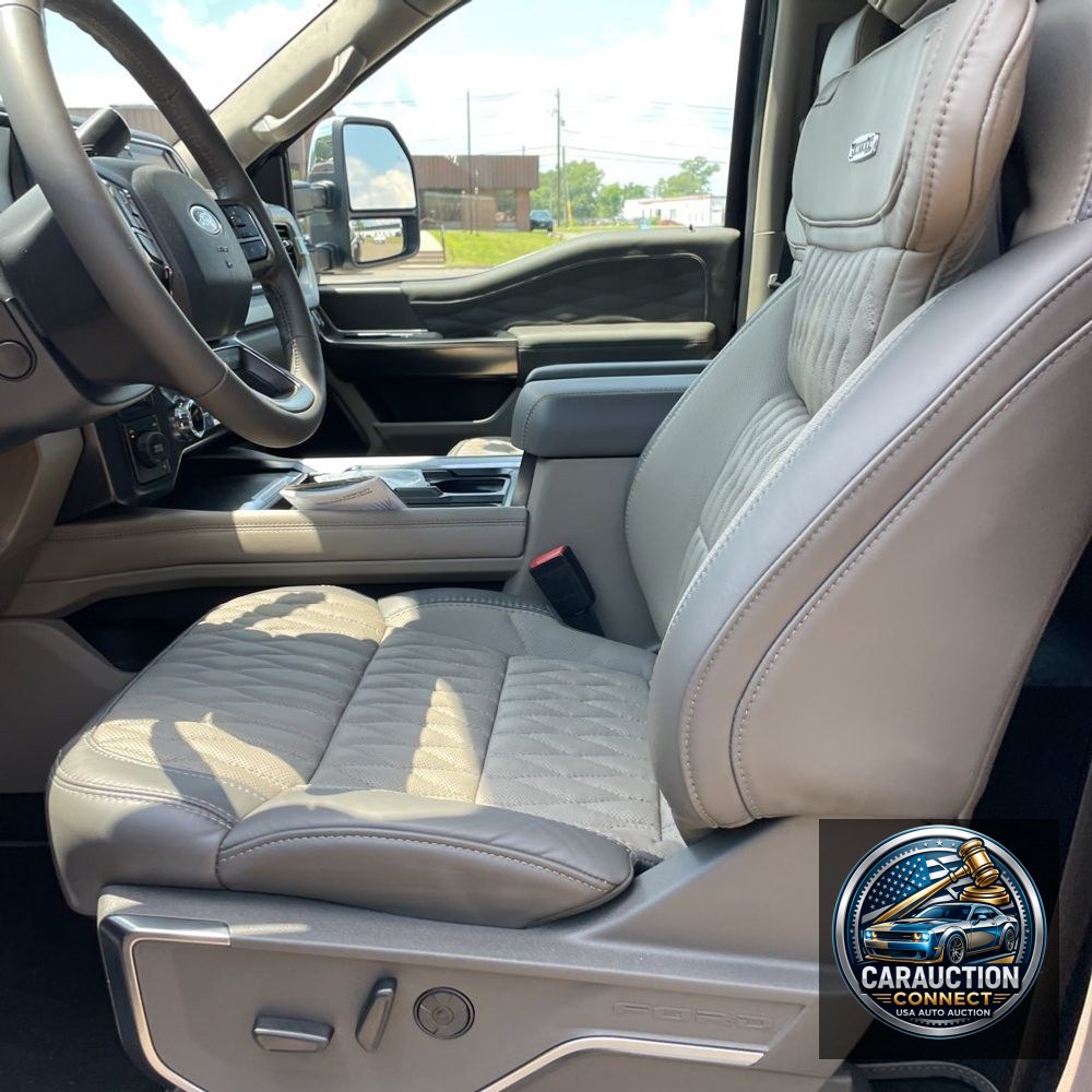 2025 Ford F-450 Super Duty Platinum