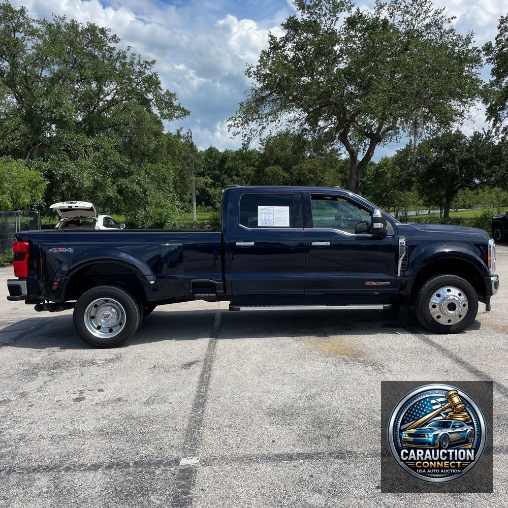 2023 Ford F-450 Super Duty Lariat