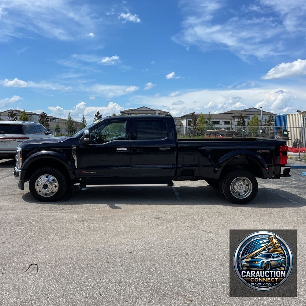2023 Ford F-450 Super Duty Lariat