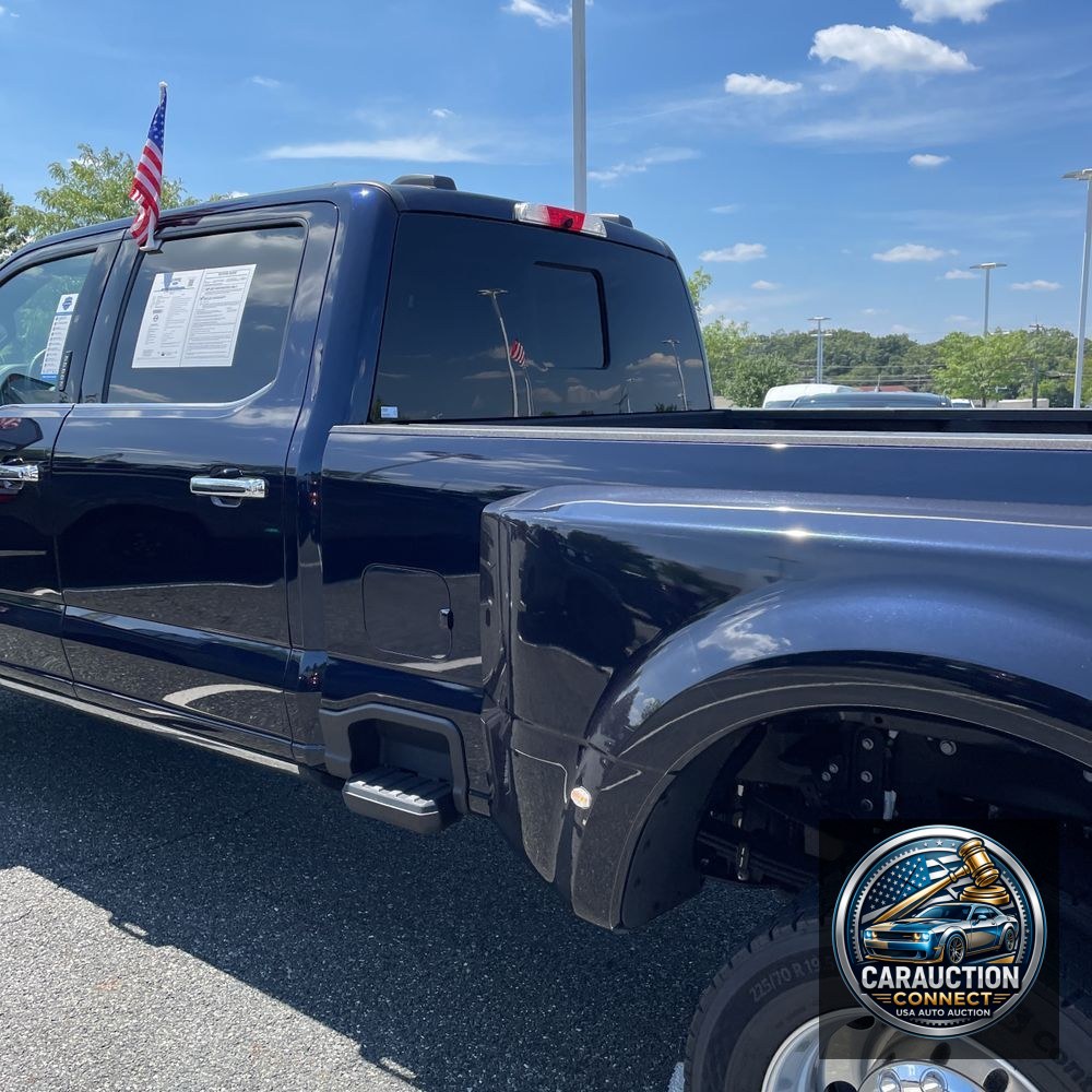 2024 Ford F-450 Super Duty Platinum