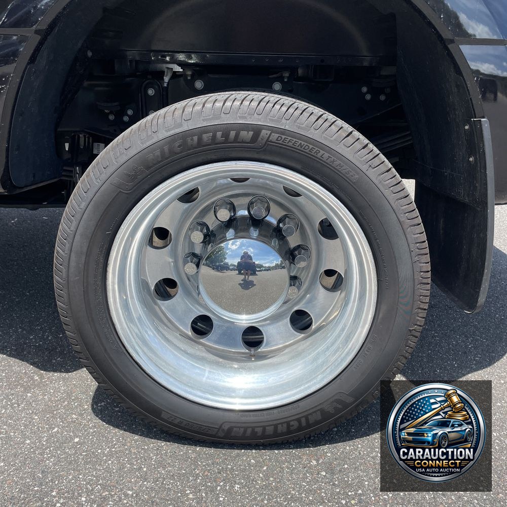 2024 Ford F-450 Super Duty Limited