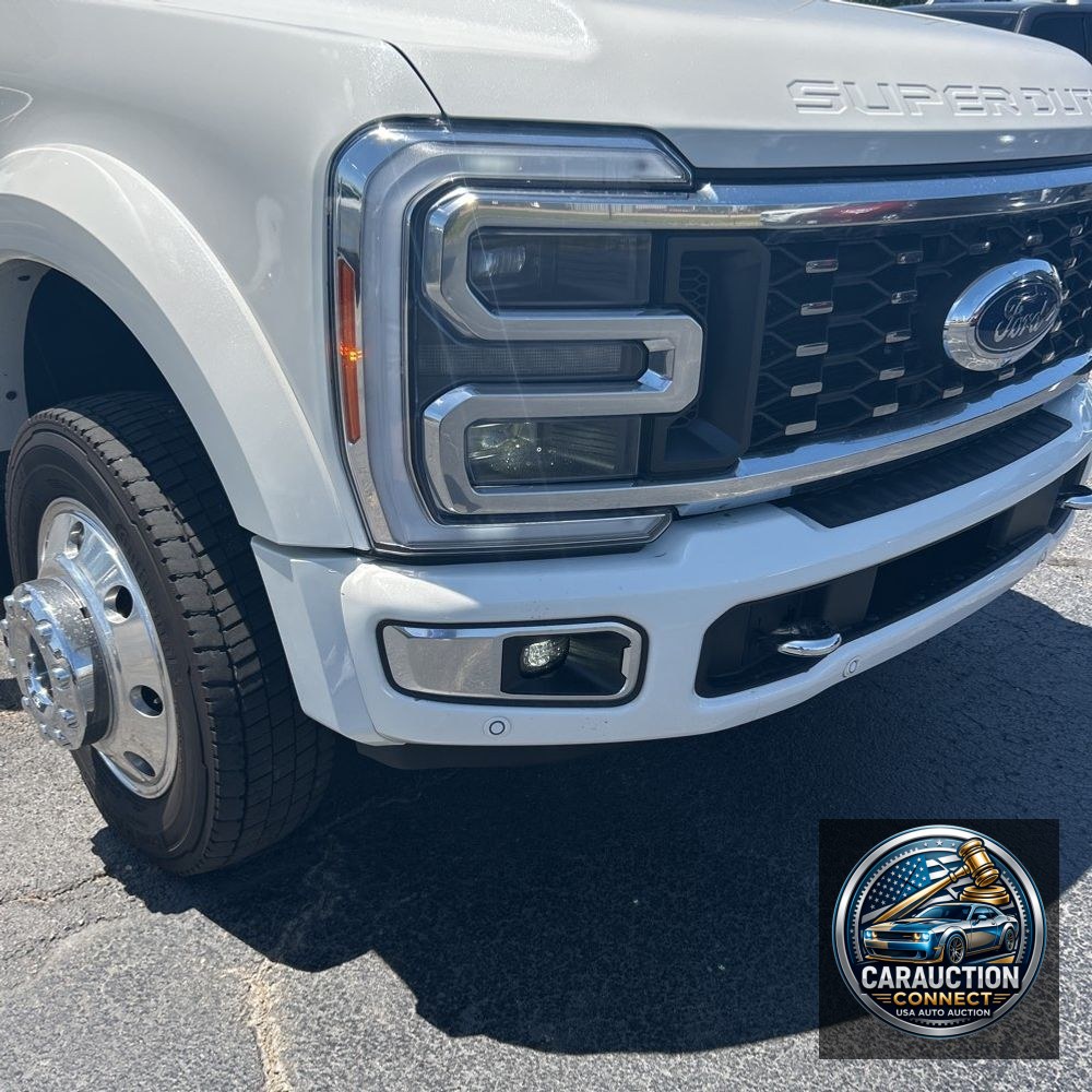 2023 Ford F-450 Super Duty Platinum