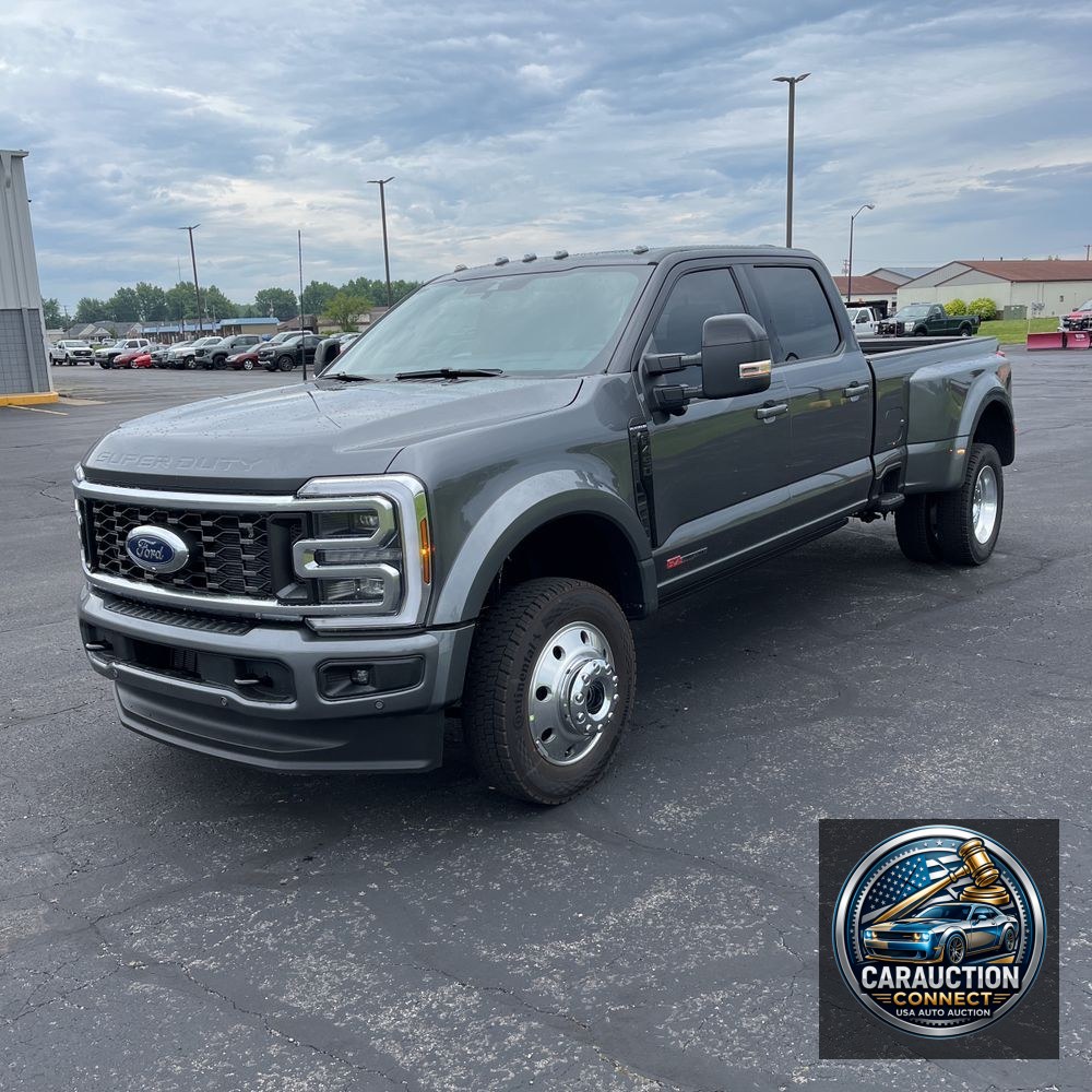 2025 Ford F-450 Super Duty Platinum