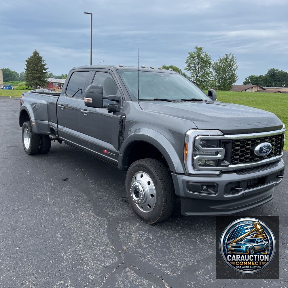 2025 Ford F-450 Super Duty Platinum