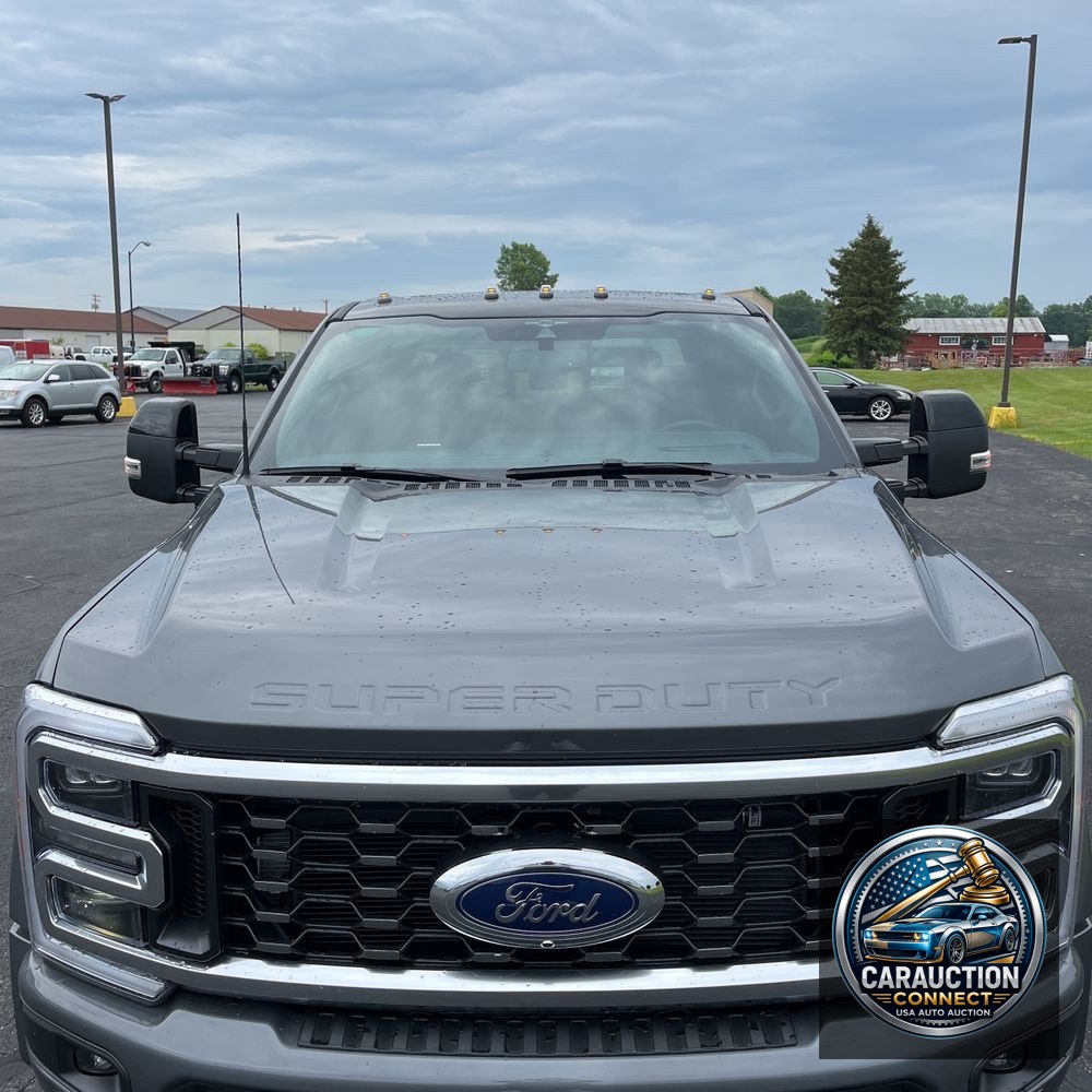 2025 Ford F-450 Super Duty Platinum