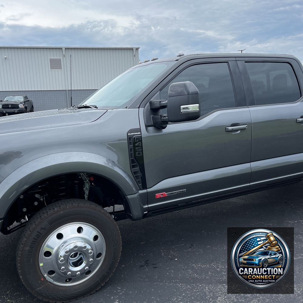 2025 Ford F-450 Super Duty Platinum