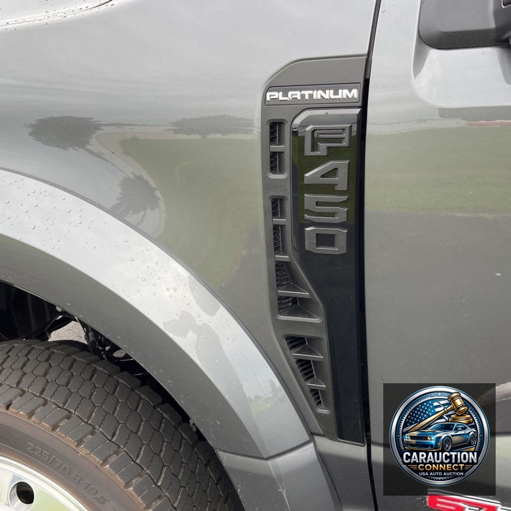 2025 Ford F-450 Super Duty Platinum