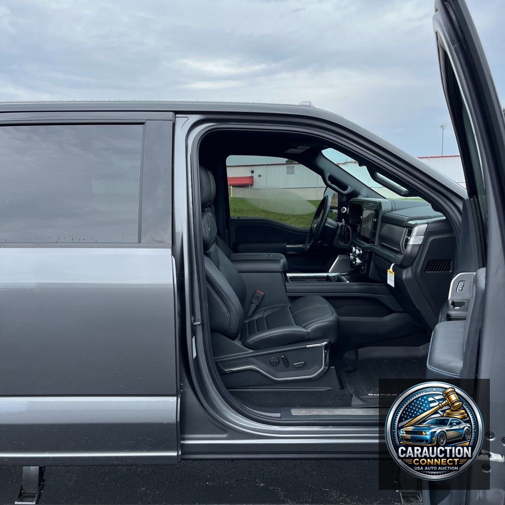 2025 Ford F-450 Super Duty Platinum