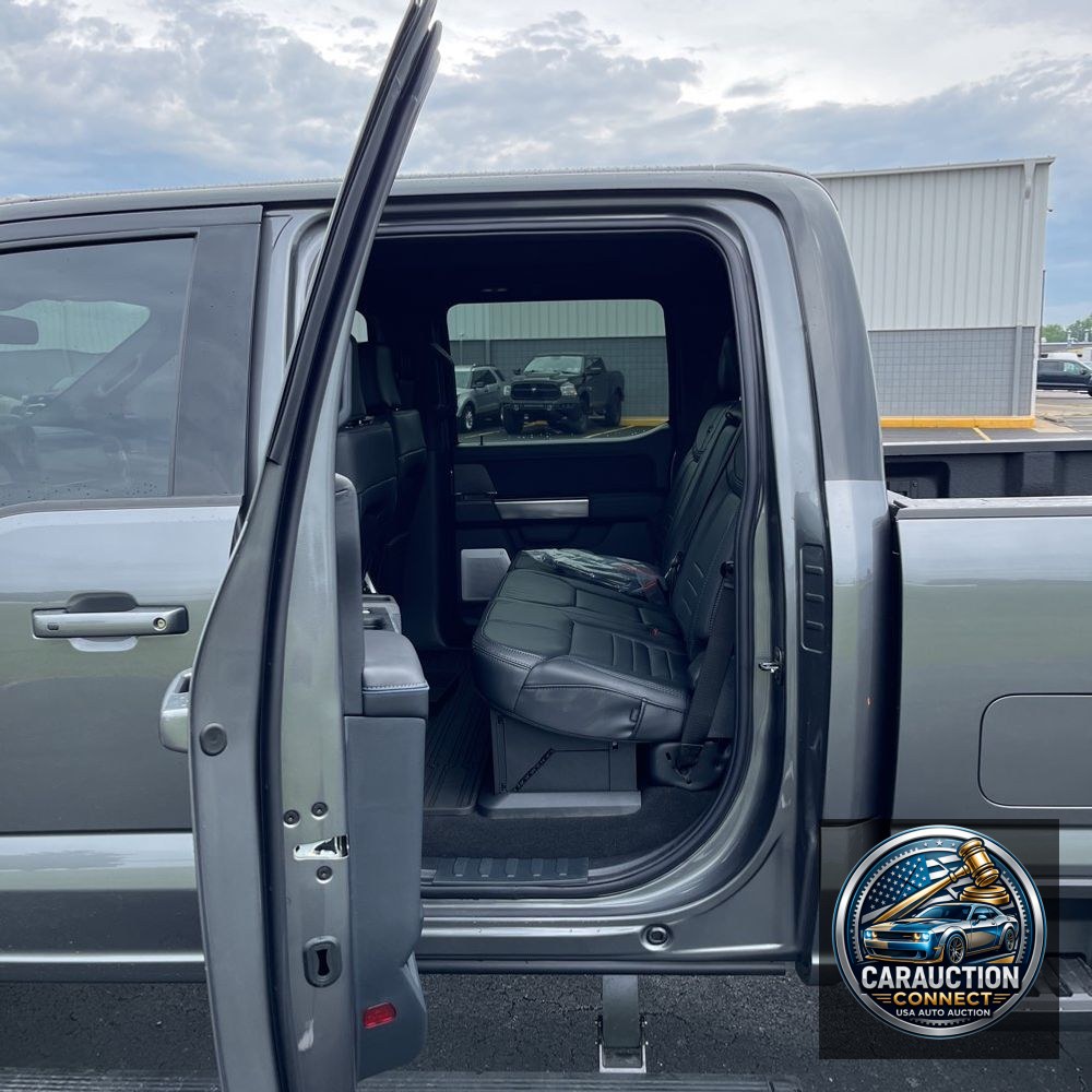 2025 Ford F-450 Super Duty Platinum