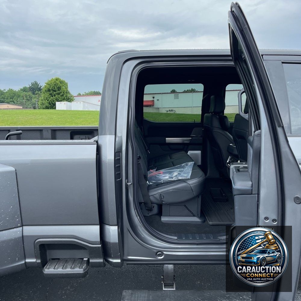 2025 Ford F-450 Super Duty Platinum
