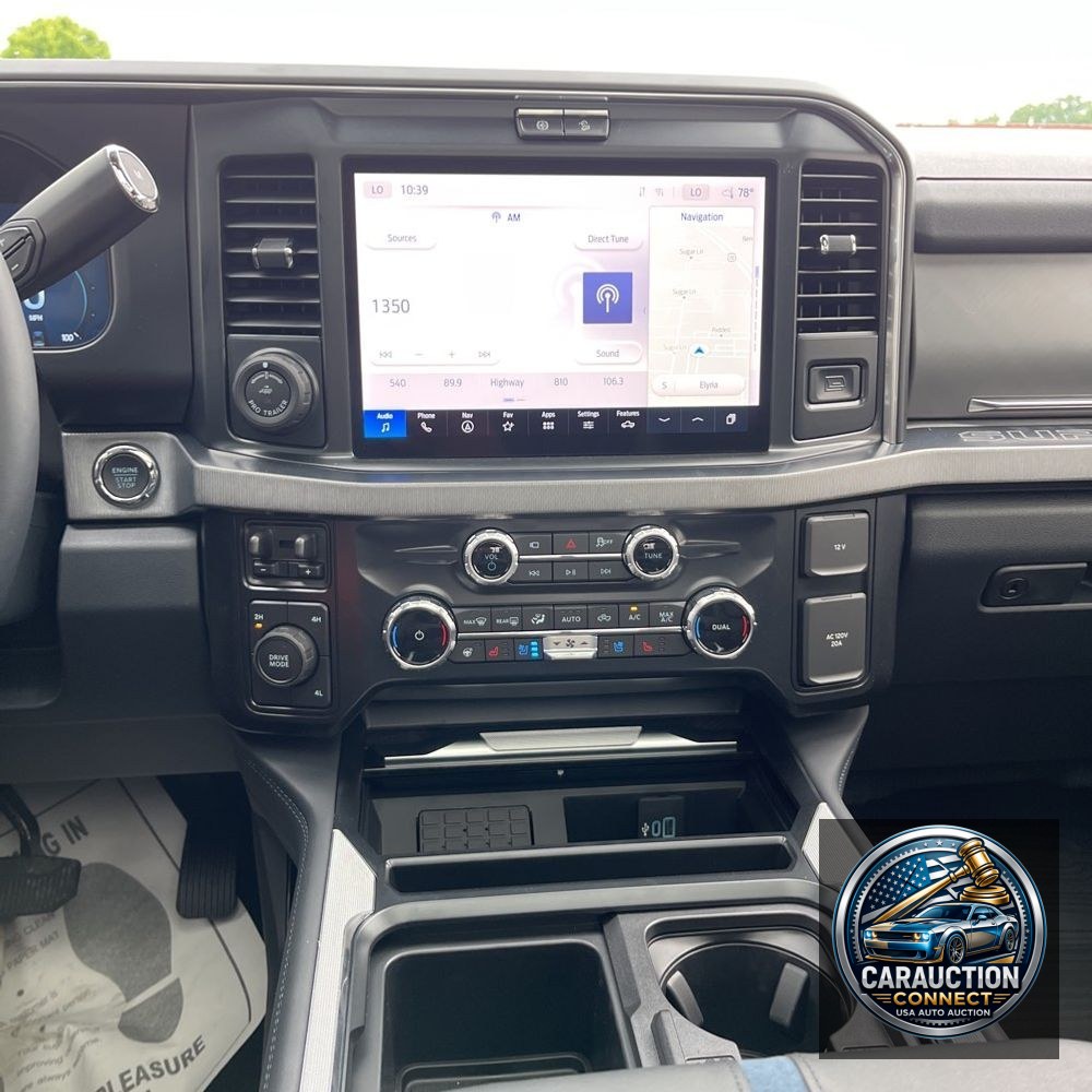 2025 Ford F-450 Super Duty Platinum