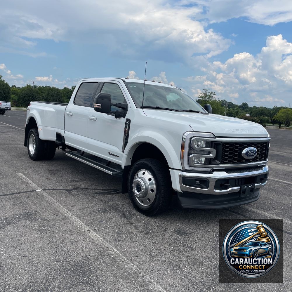 2025 Ford F-450 Super Duty Lariat