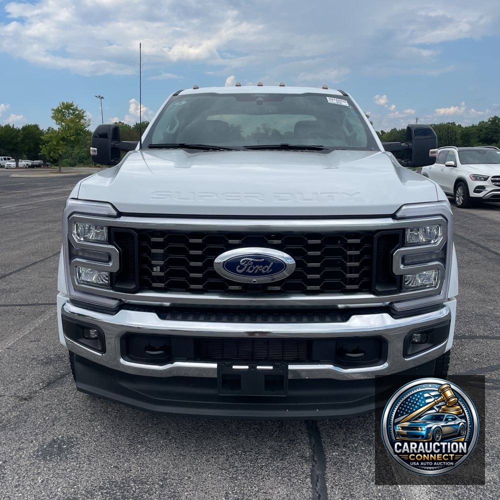 2025 Ford F-450 Super Duty Lariat