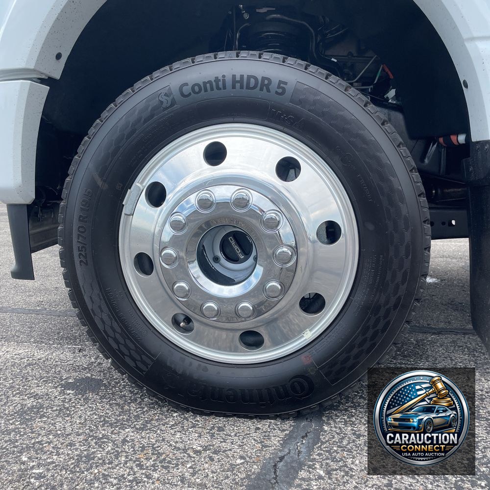 2025 Ford F-450 Super Duty Lariat