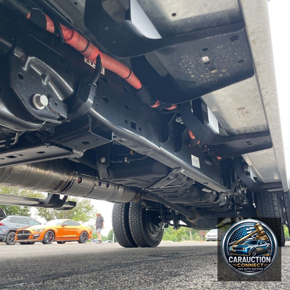 2025 Ford F-450 Super Duty Lariat