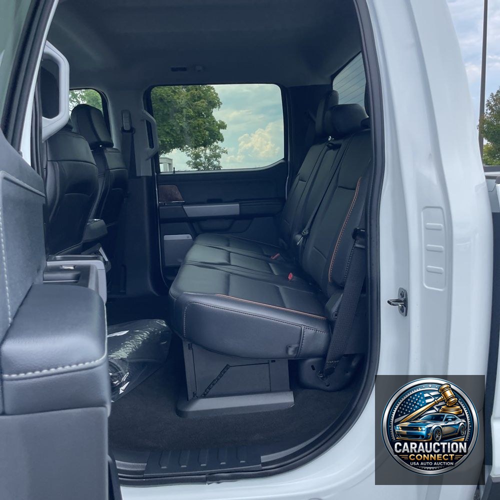 2025 Ford F-450 Super Duty Lariat