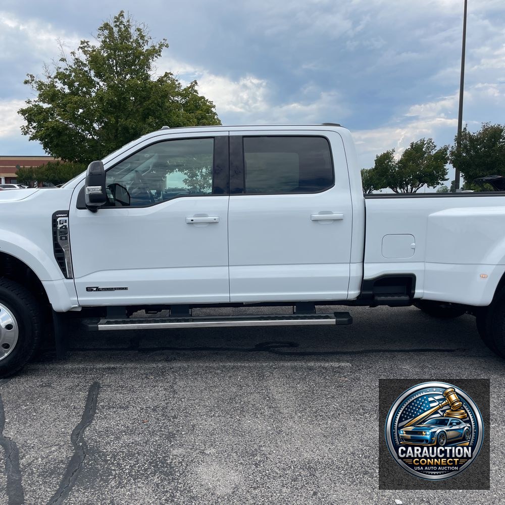 2025 Ford F-450 Super Duty Lariat