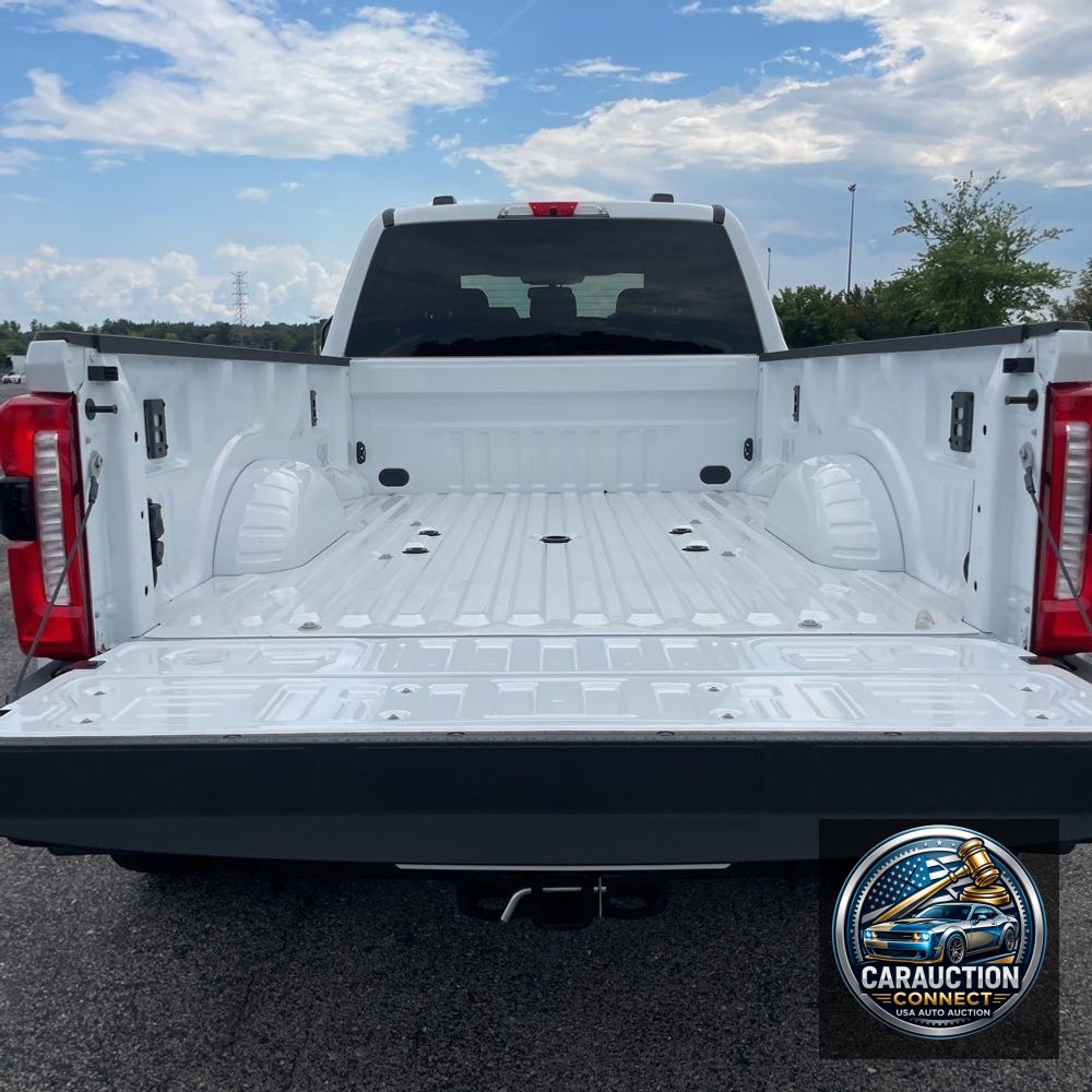 2025 Ford F-450 Super Duty Lariat