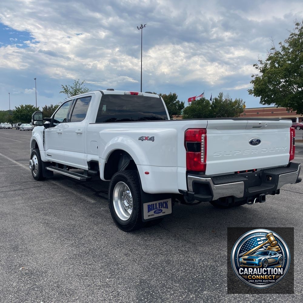 2025 Ford F-450 Super Duty Lariat