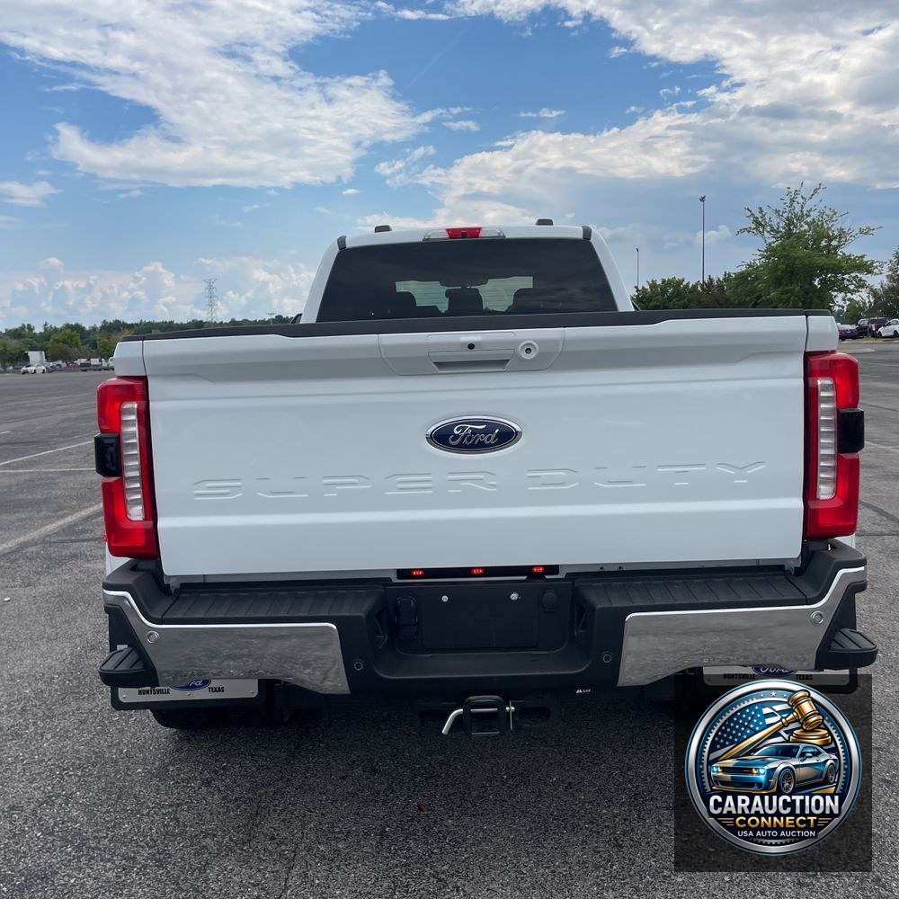 2025 Ford F-450 Super Duty Lariat