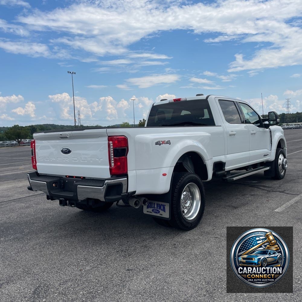 2025 Ford F-450 Super Duty Lariat