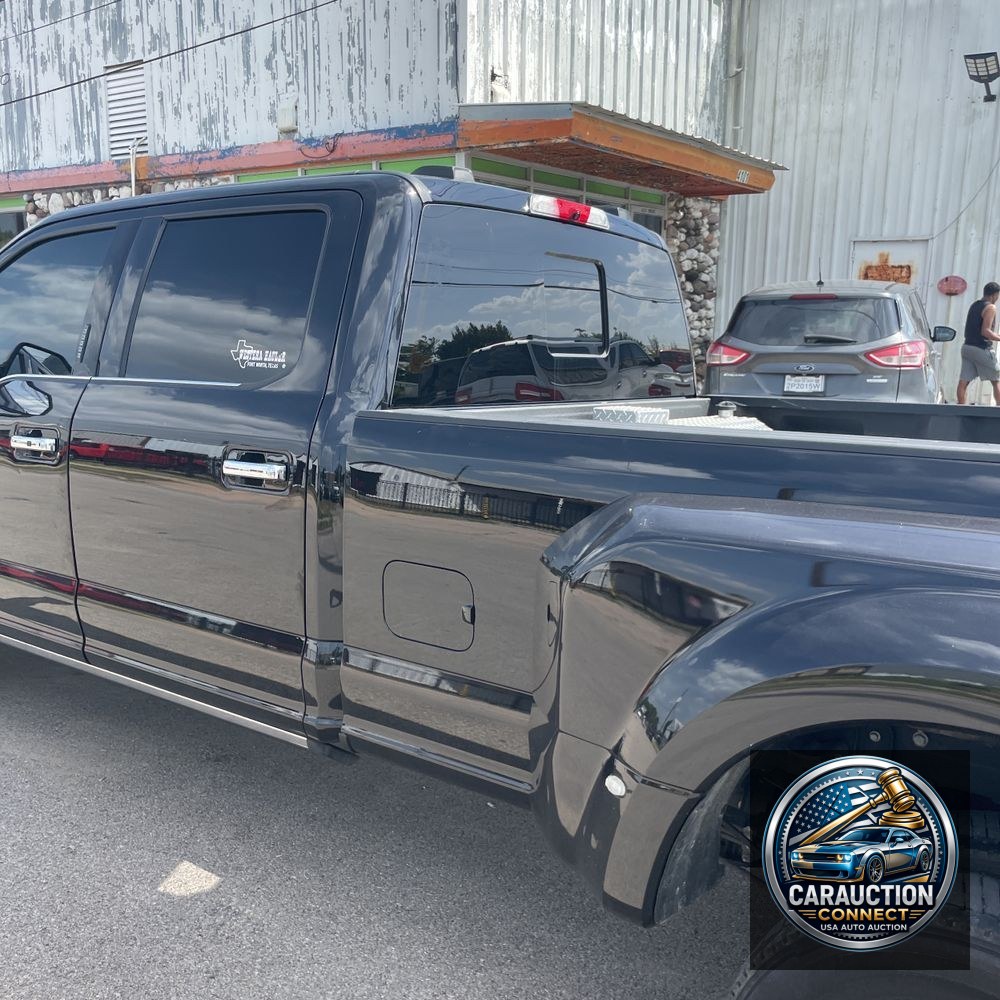 2022 Ford F-450 Super Duty Platinum