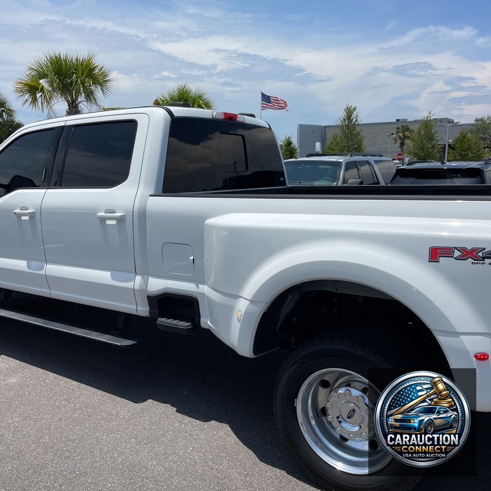 2024 Ford F-450 Super Duty Lariat