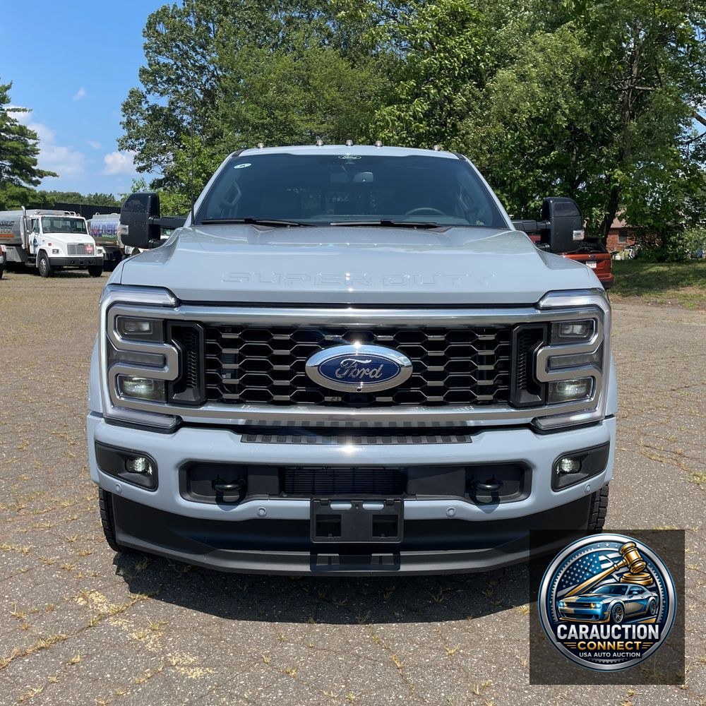 2025 Ford F-450 Super Duty Platinum