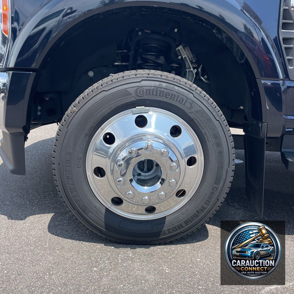 2023 Ford F-450 Super Duty Lariat