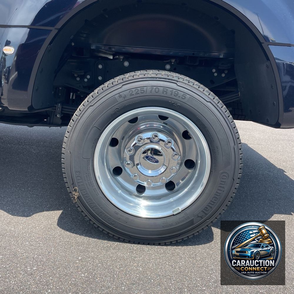 2023 Ford F-450 Super Duty Lariat