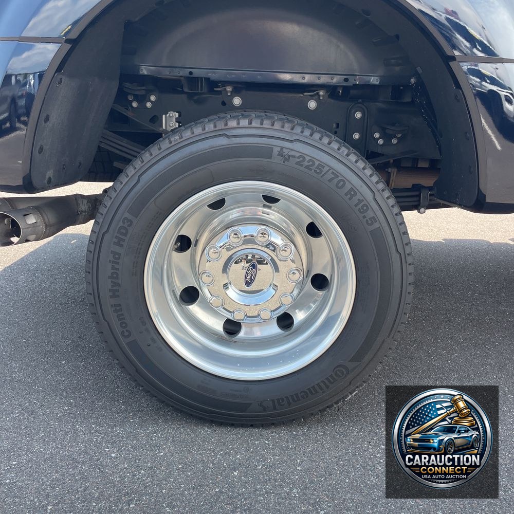 2023 Ford F-450 Super Duty Lariat
