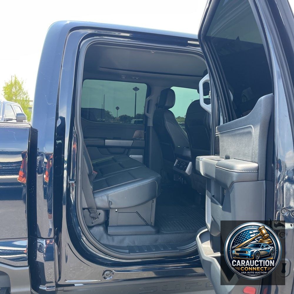 2023 Ford F-450 Super Duty Lariat