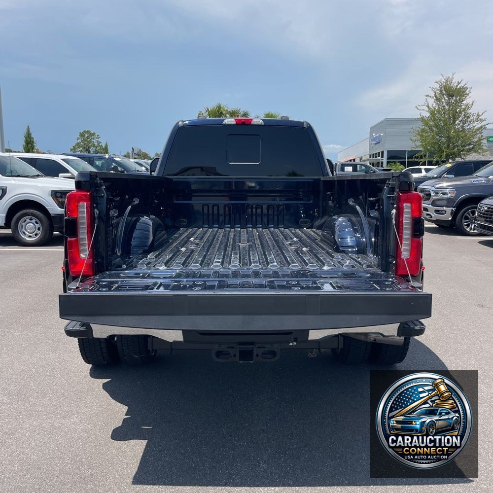 2023 Ford F-450 Super Duty Lariat