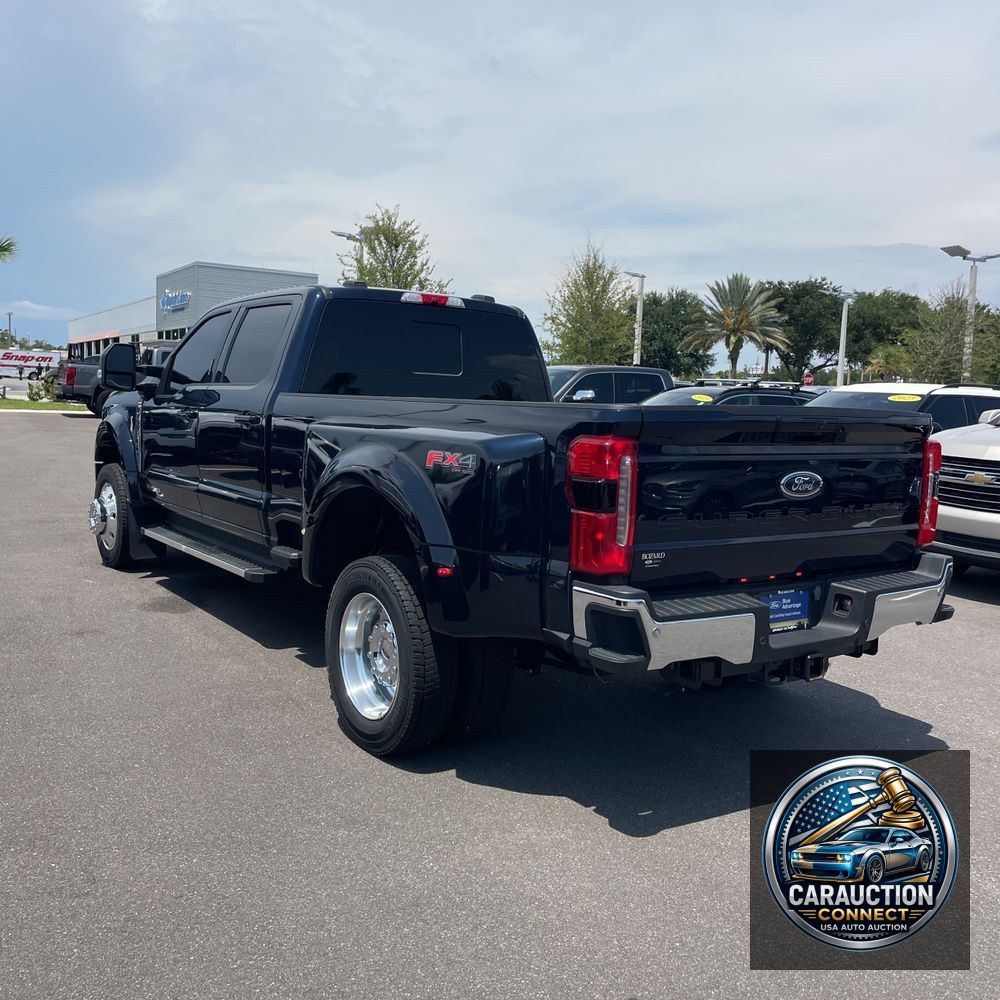 2023 Ford F-450 Super Duty Lariat