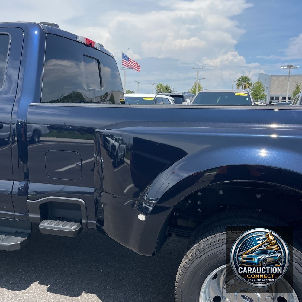 2023 Ford F-450 Super Duty Lariat