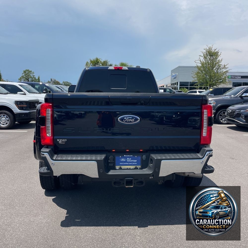 2023 Ford F-450 Super Duty Lariat